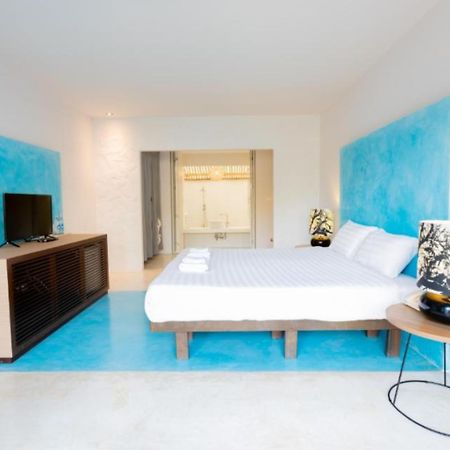 Kochira Hotel HHQ Buitenkant foto