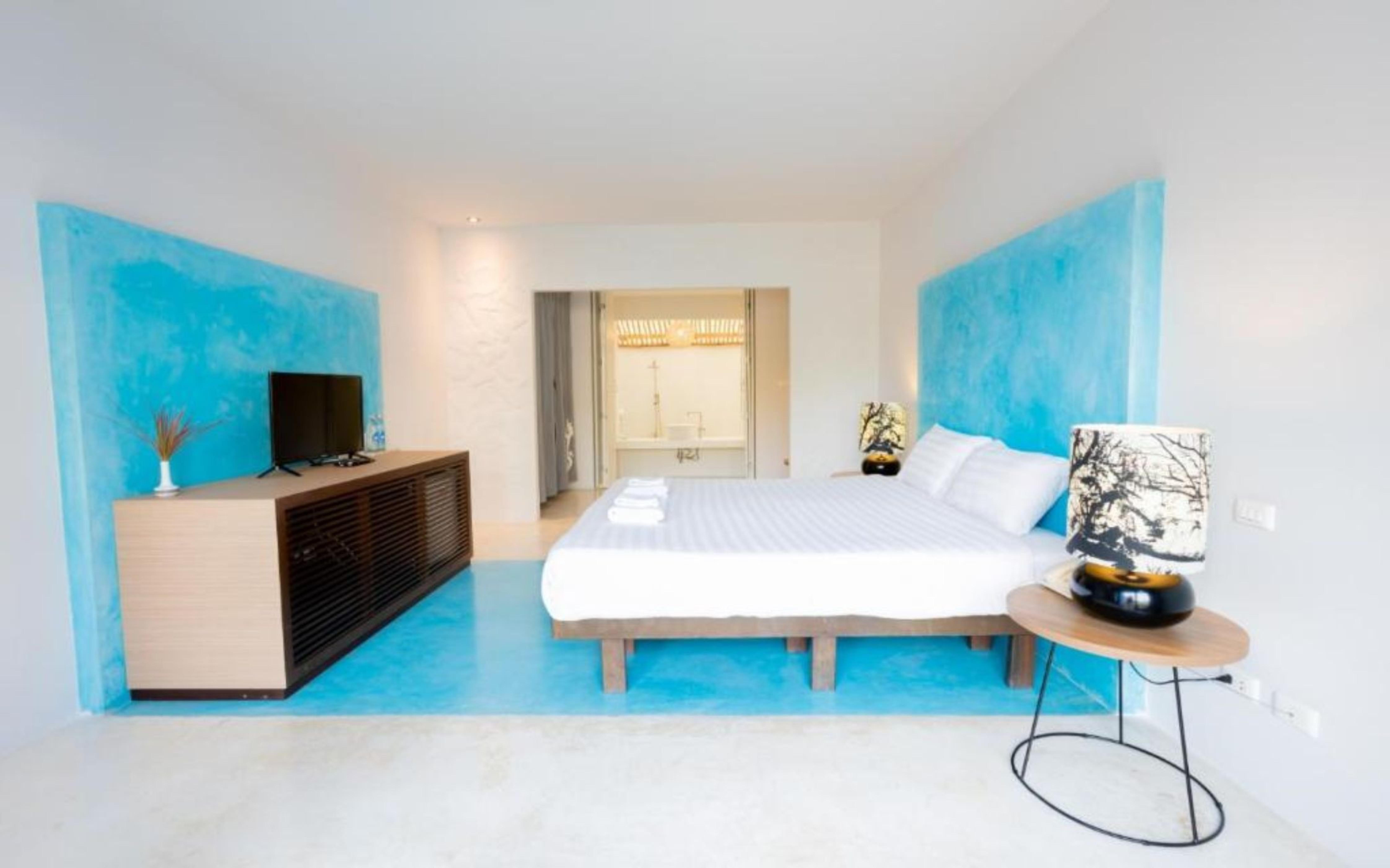 Kochira Hotel HHQ Buitenkant foto