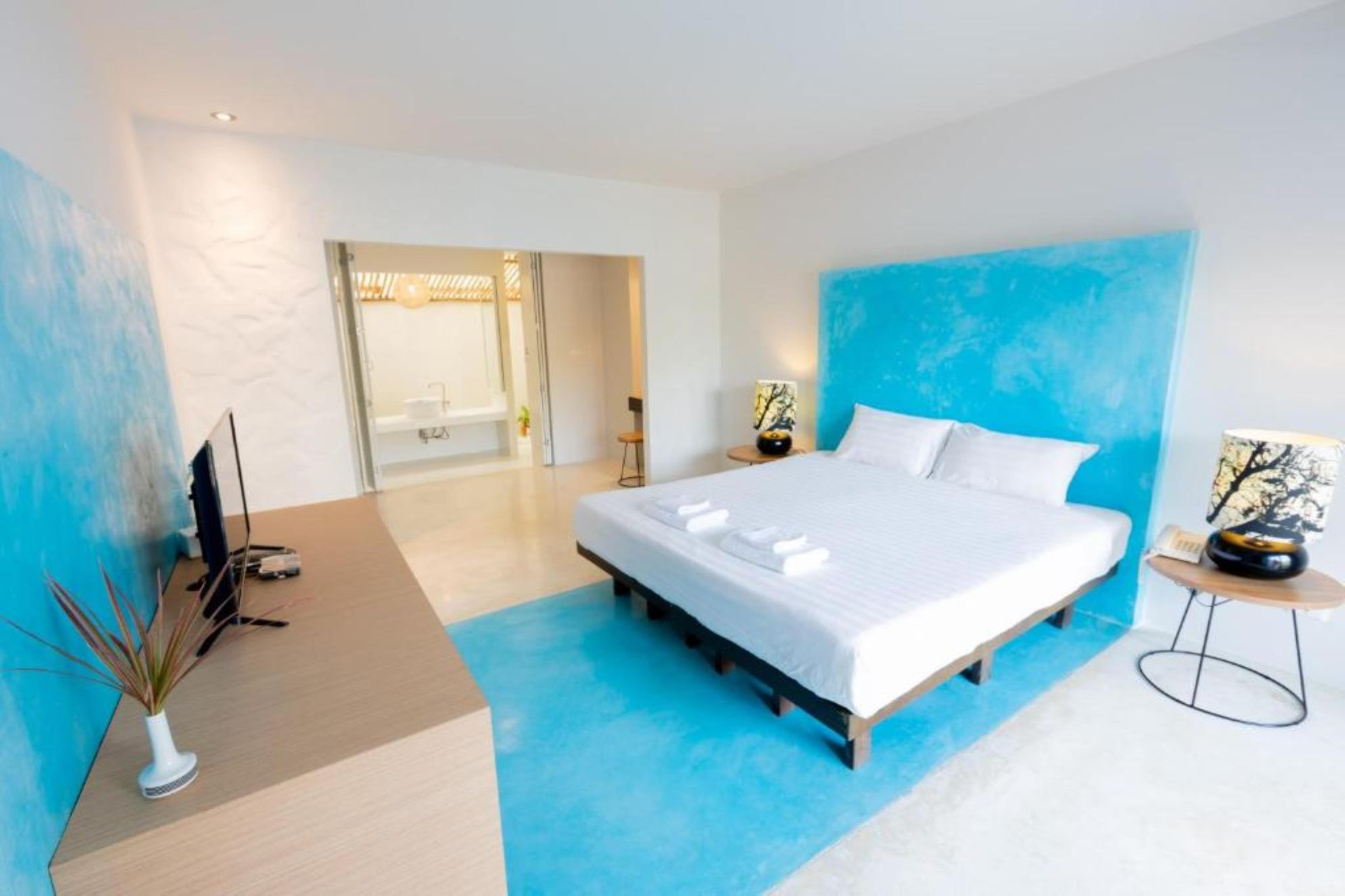 Kochira Hotel HHQ Buitenkant foto