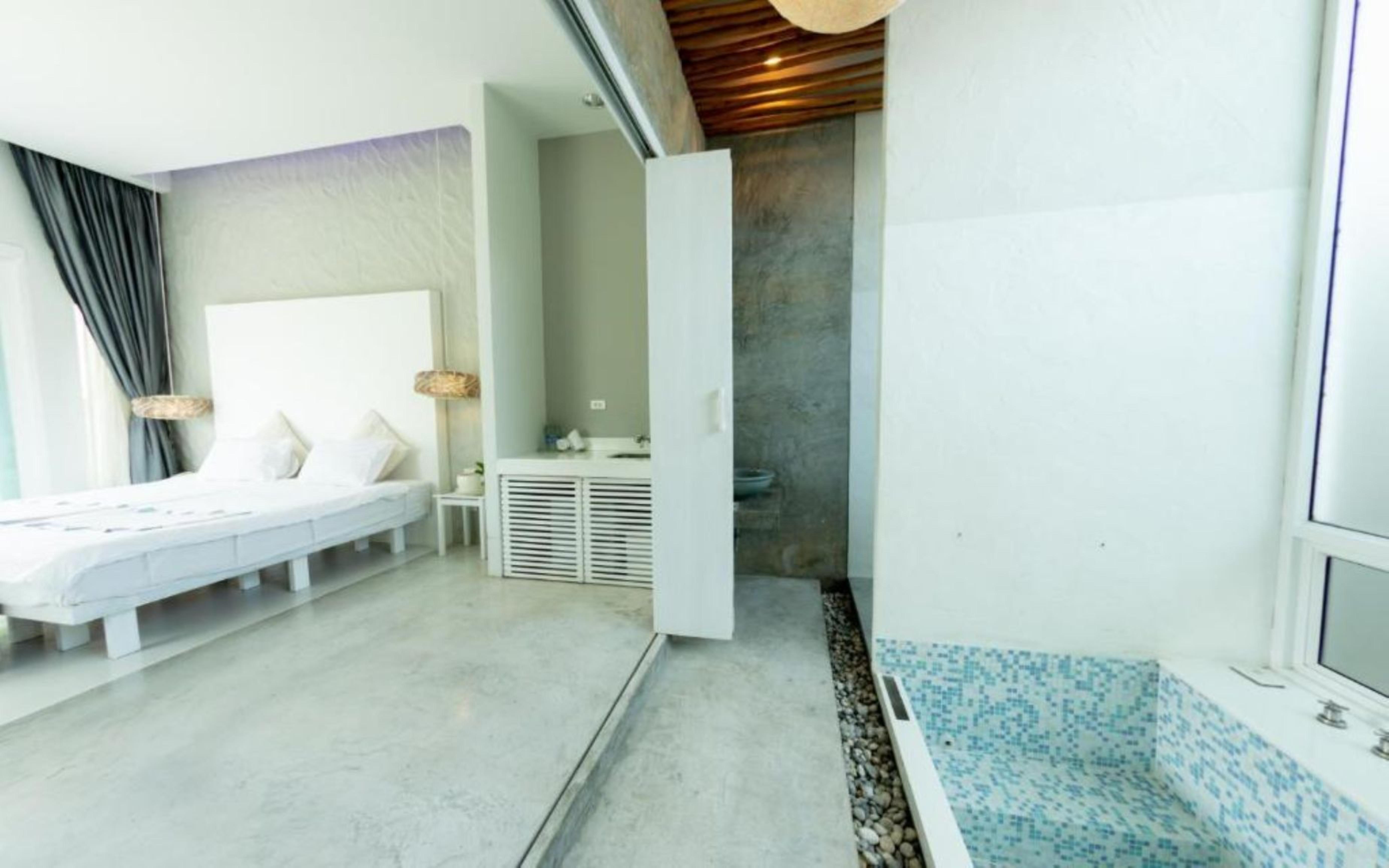 Kochira Hotel HHQ Buitenkant foto