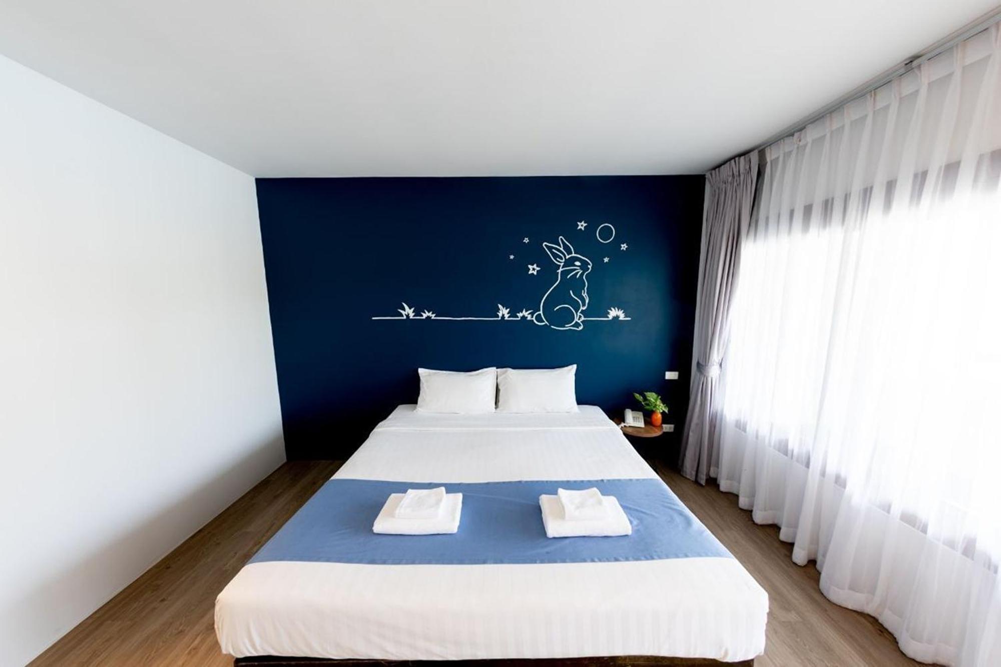 Kochira Hotel HHQ Buitenkant foto