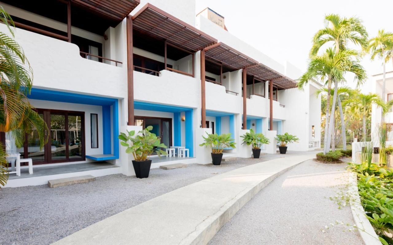 Kochira Hotel HHQ Buitenkant foto