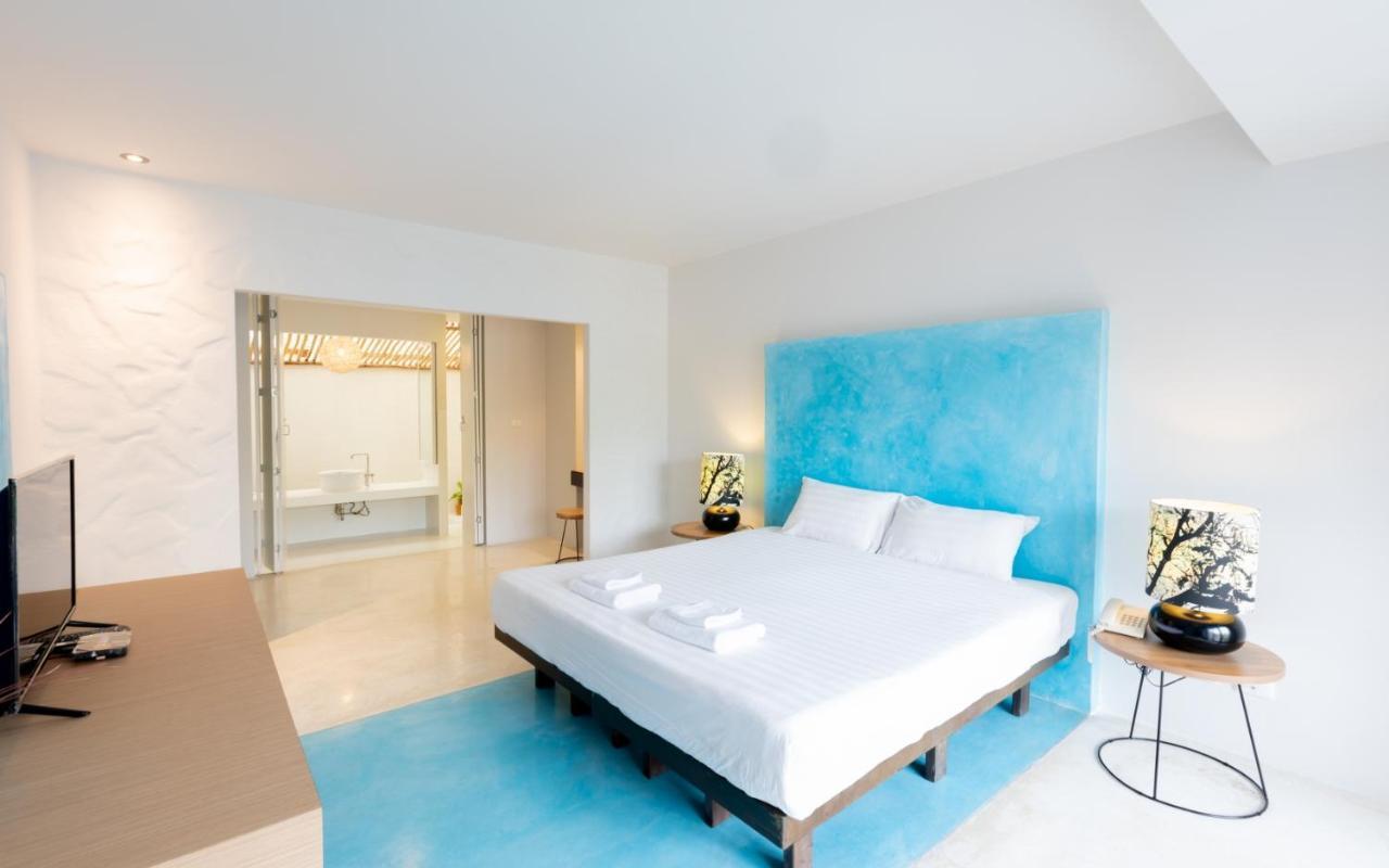 Kochira Hotel HHQ Buitenkant foto