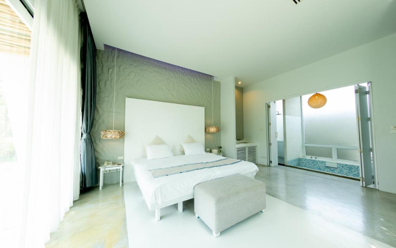 Kochira Hotel HHQ Buitenkant foto