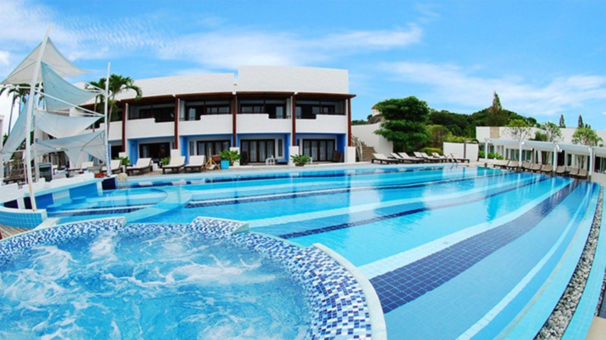 Kochira Hotel HHQ Buitenkant foto